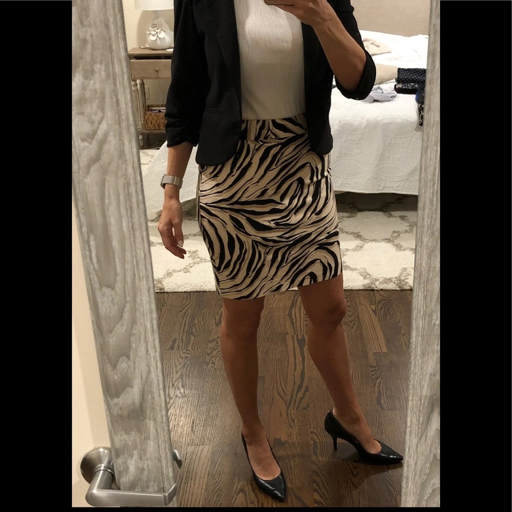 ❗️SOLD❗️Loft Animal Print Skirt